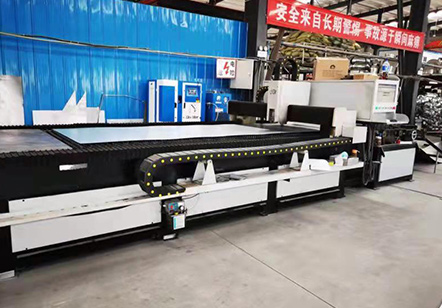 武漢碳鋼風管加工廠激光切割機